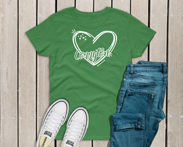 Green T-shirt Corryton heart design